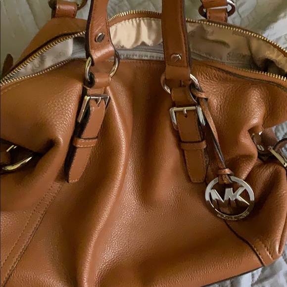 Tan Michael Kors Purse - Picture 7 of 8
